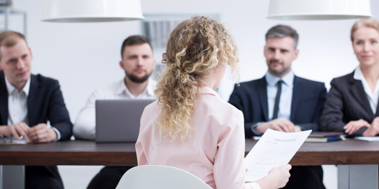 Wymagane dokumenty przy zatrudnianiu pracowników samorządowych od 15 lutego 2024 r.