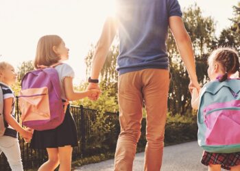 Kiedy wystarczy podpis tylko jednego a kiedy konieczny jest obojga rodziców?