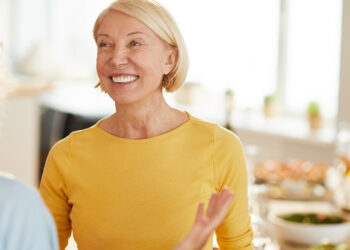 Emerytowany pracownik dwóch szkół a prawo do korzystania z ZFŚS