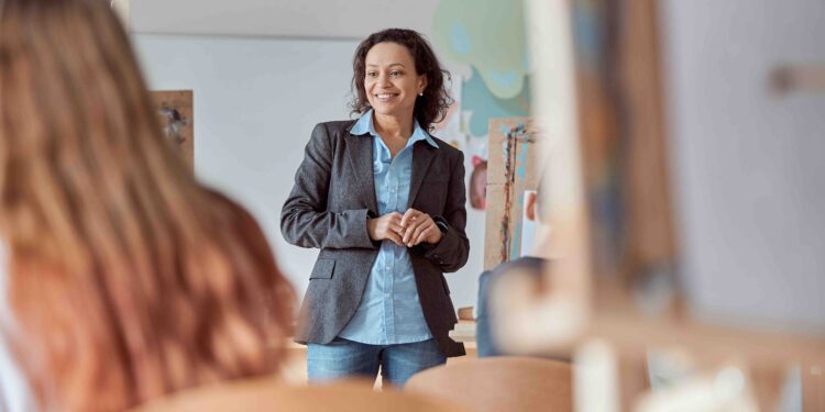 Kopiowanie przez nauczyciela materiałów na zajęcia a prawo autorskie