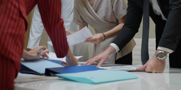 Zarządzenie dyrektora w sprawie kontroli zabudowań i terenu należącego do szkoły