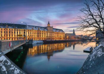 “Podróże z klasą” a wynagrodzenie nauczycieli za czas wycieczki