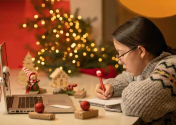 Przerwa świąteczna w szkołach i placówkach, czy dyrektorzy i nauczyciele mają w tym czasie zawodowe obowiązki?