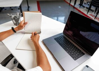 Opiniowanie zmian w arkuszu organizacyjnym