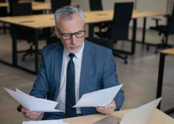 Wyjaśnienia MEN dotyczące godzin ponadwymiarowych