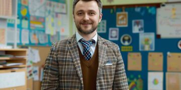 Rodzic czy pracownik? Udział zatrudnionych w szkole w radzie rodziców