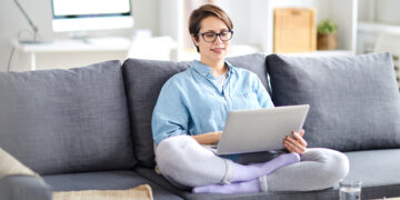 Nieprzerwany urlop nauczyciela w placówce nieferyjnej – co mówią przepisy?