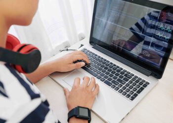 Egzamin klasyfikacyjny online w edukacji domowej – czy to możliwe?